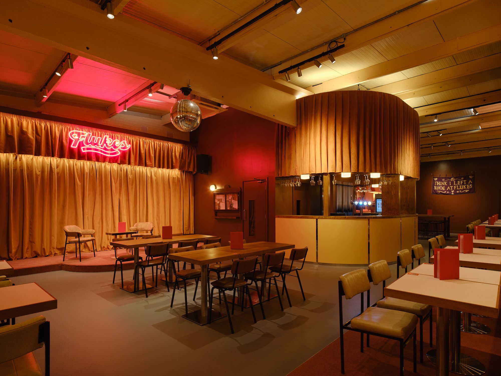 Big_Penny_Social_©_Henry_Woide__Low Res_004.jpg